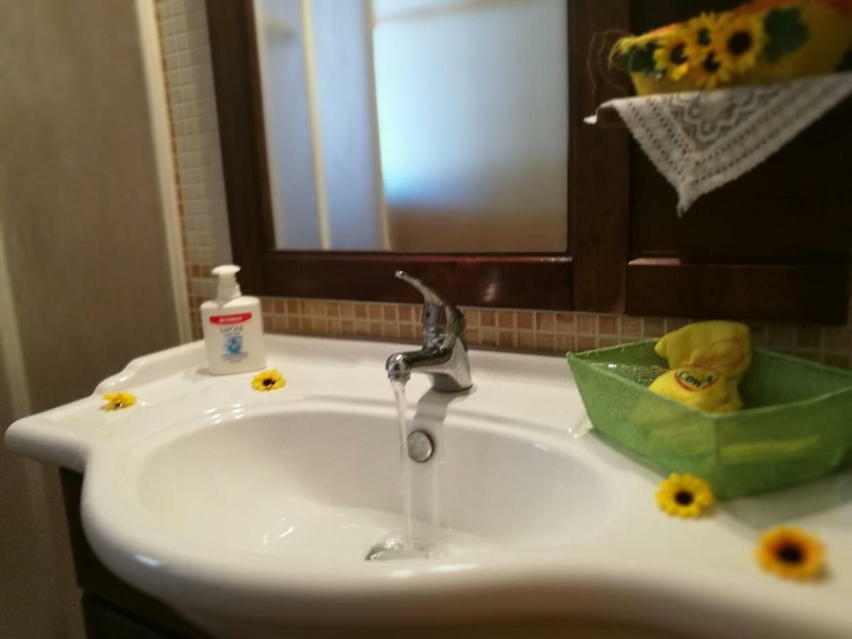 La Villa Dei Girasoli 库斯托纳奇 外观 照片